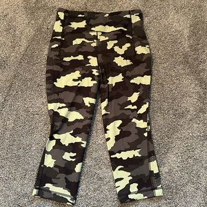 Size 8 Lululemon Camo Capris